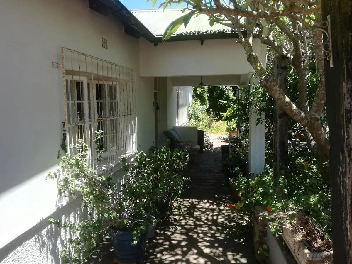 Bed & Breakfast Valley Guest House Port Elizabeth